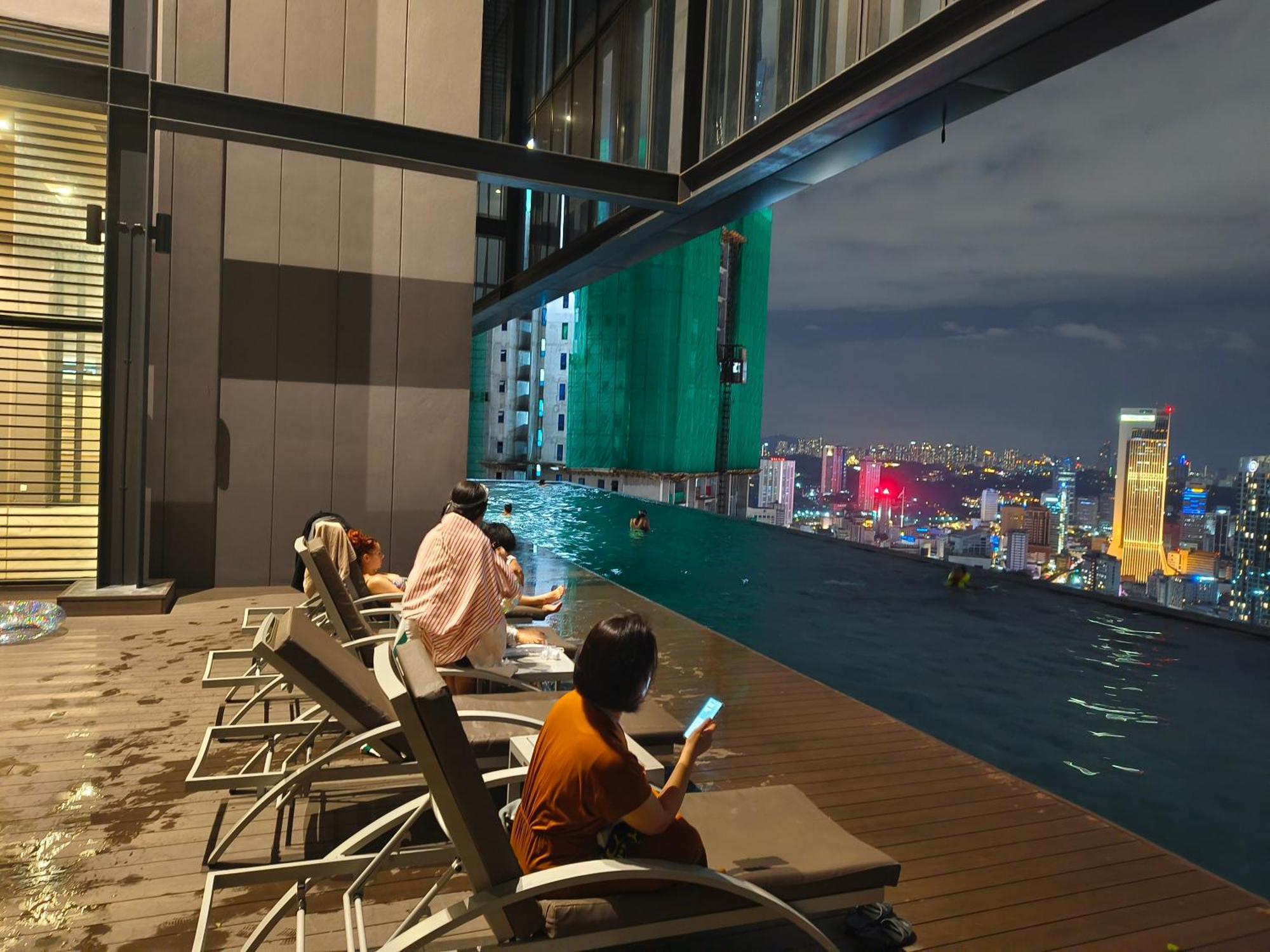 Lucentia Suites Klcc By City View Kuala Lumpur Exterior photo